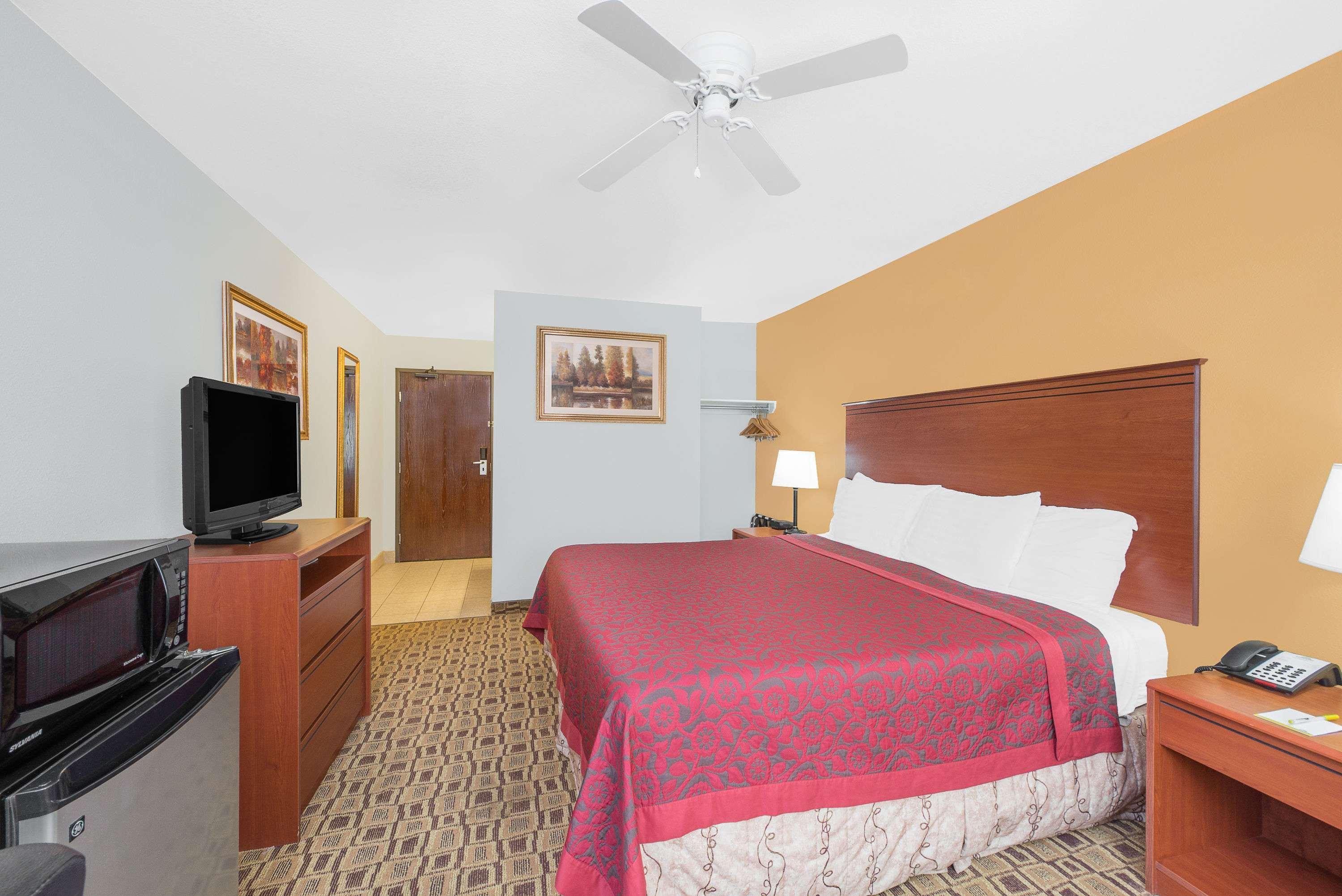 Days Inn By Wyndham Lamar Buitenkant foto