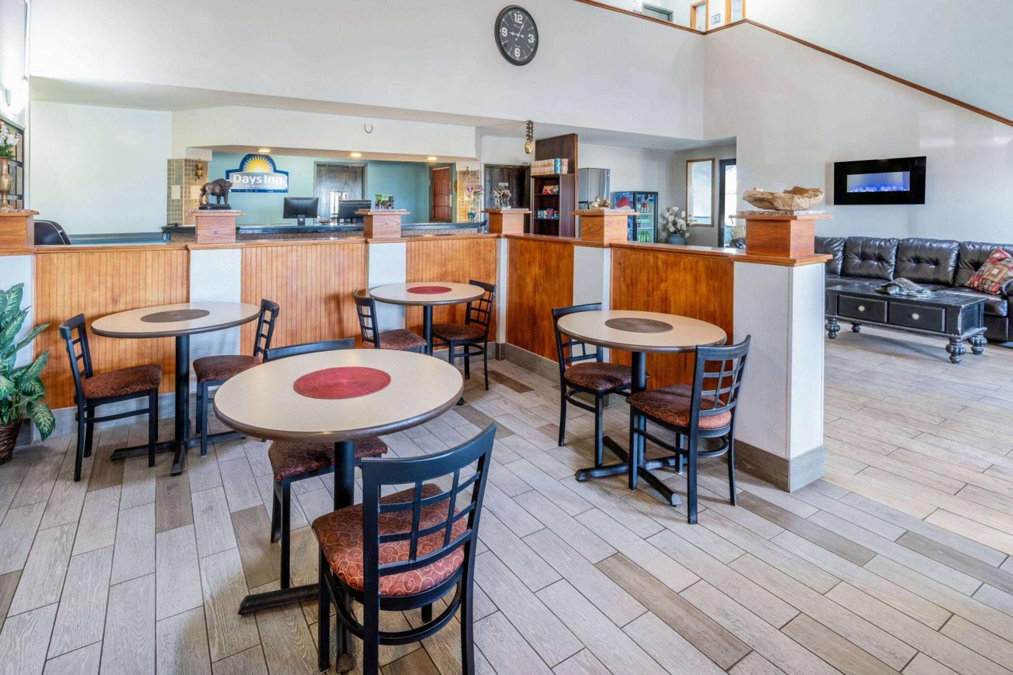 Days Inn By Wyndham Lamar Buitenkant foto